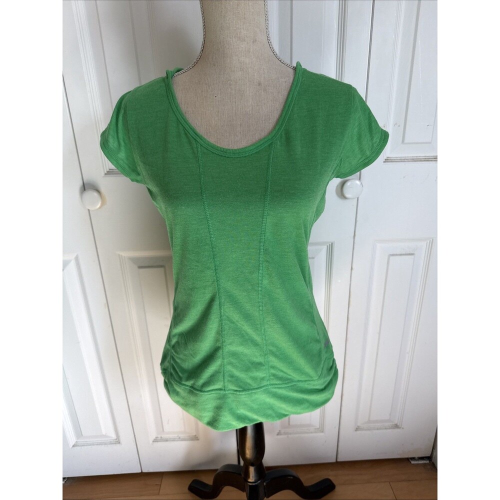 ACTIVE HOODIE Avia Lime Green Women’s Size L Shortsleeved Top With Hood
